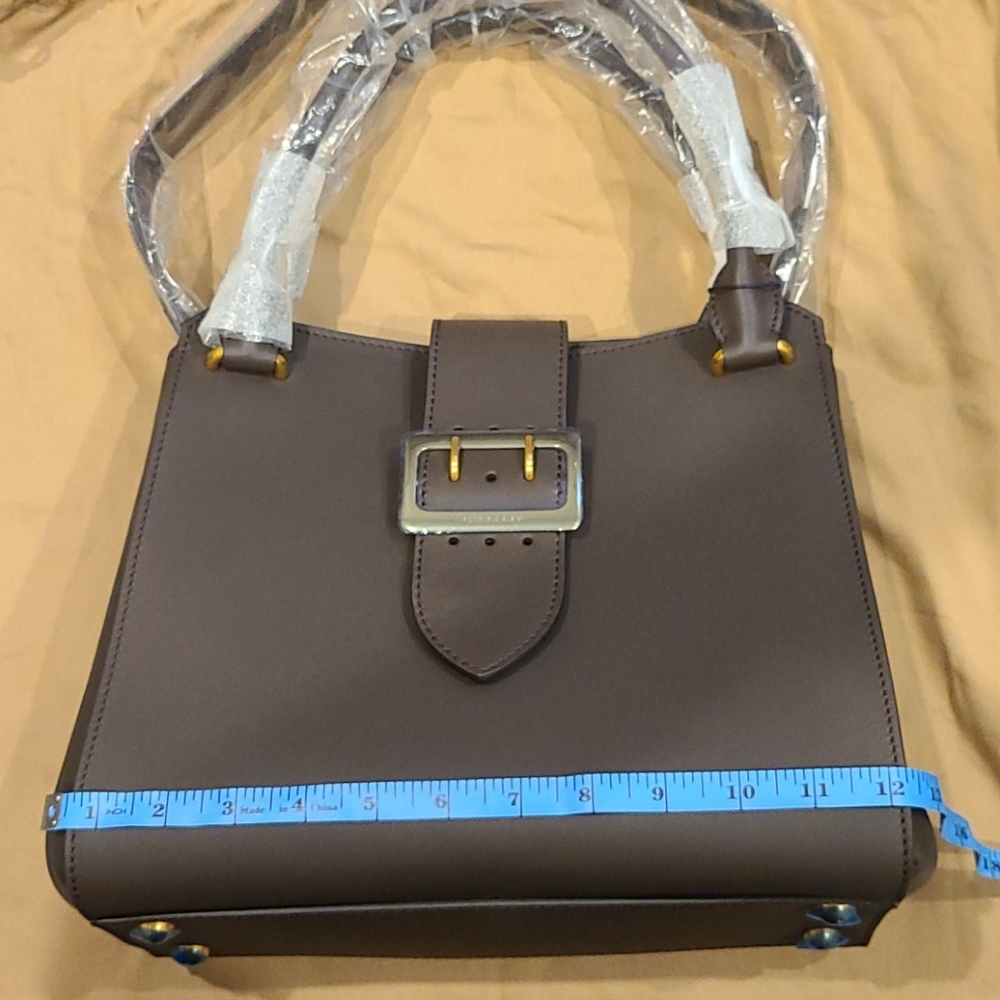 AUTHENTIC BURBERRY BUCKLE TOTE - Picture 13 of 16